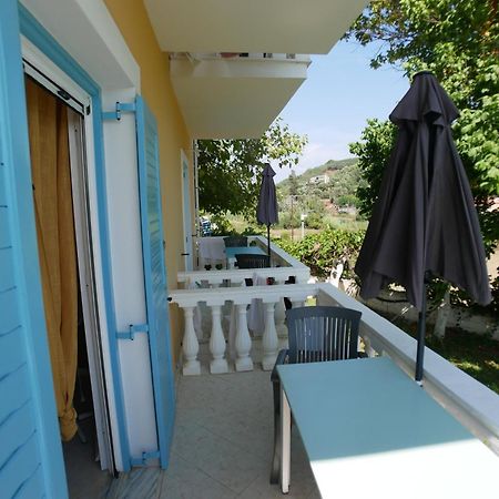 Vitaládes Villa Vania Gardenos מראה חיצוני תמונה