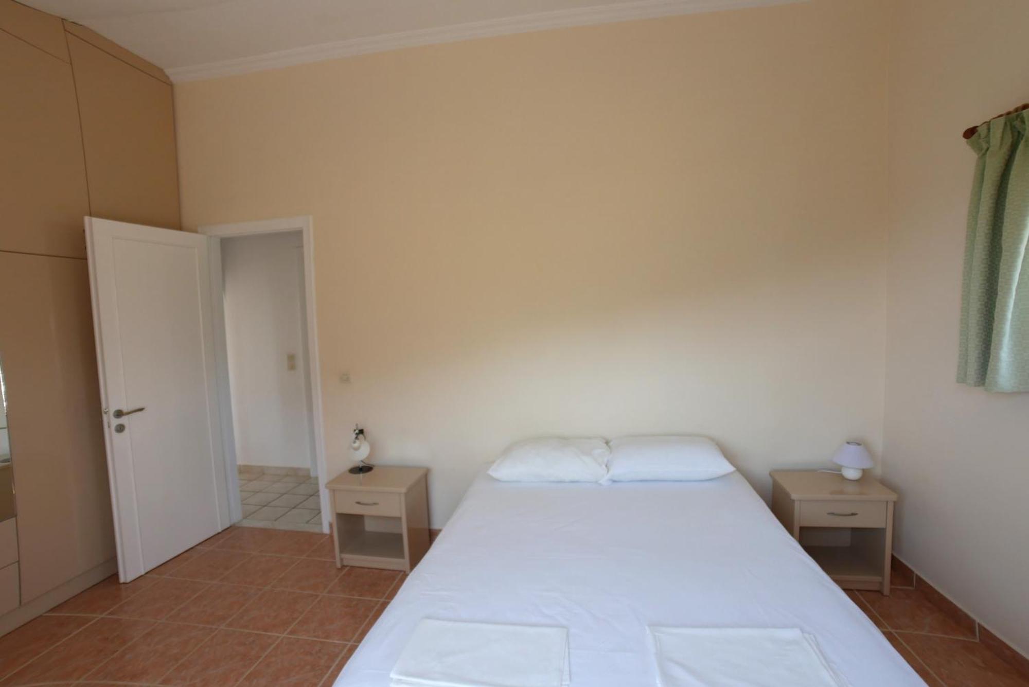 Vitaládes Villa Vania Gardenos מראה חיצוני תמונה
