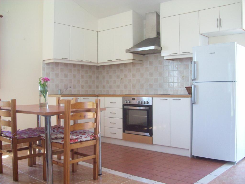 Vitaládes Villa Vania Gardenos מראה חיצוני תמונה